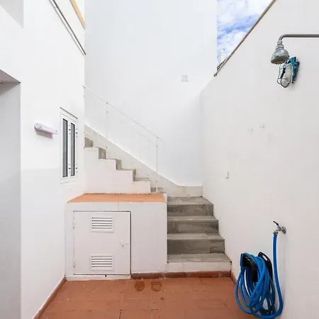 Tavira Apartment, By Hopstays 度假居 *