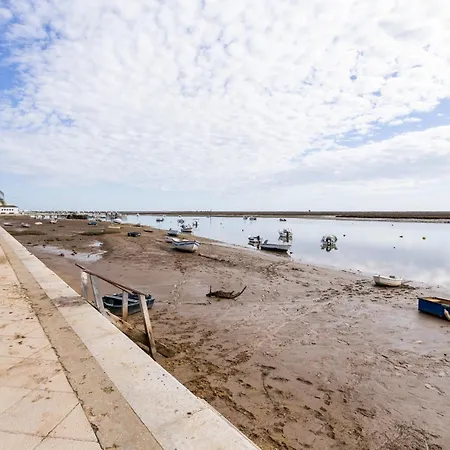Tavira Apartment, By Hopstays *