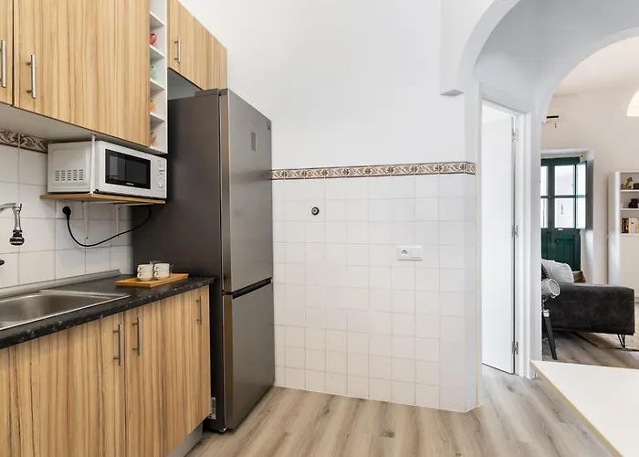 Tavira Apartment, By Hopstays *