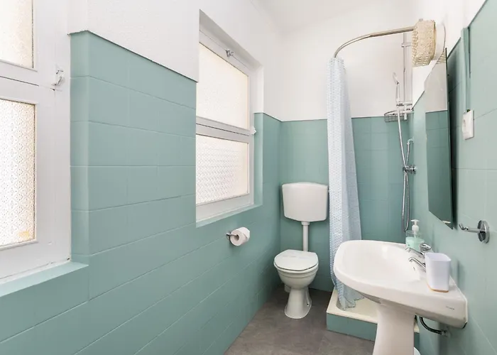 Tavira Apartment, By Hopstays Санта-Лузия